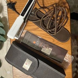 THEORIE 1.5” titanium plate styling iron